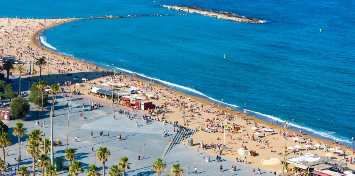 Barcelona in a Heatwave, How to Use the City