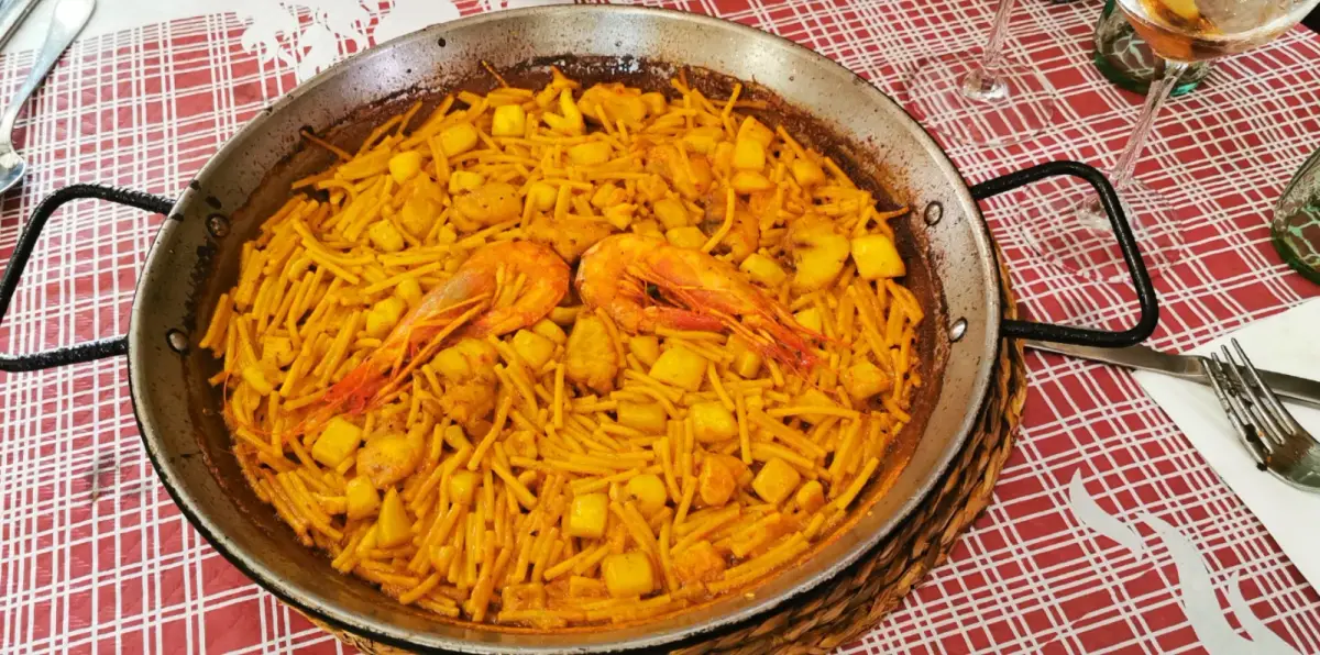 Mejor fideuà de Barcelona, dónde comerla