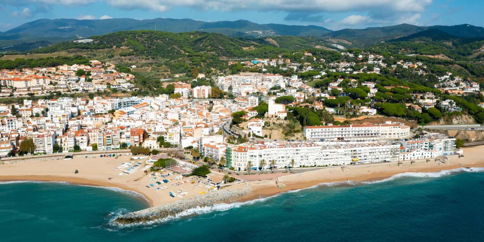 Sant Pol de Mar, where the train stops on the sand