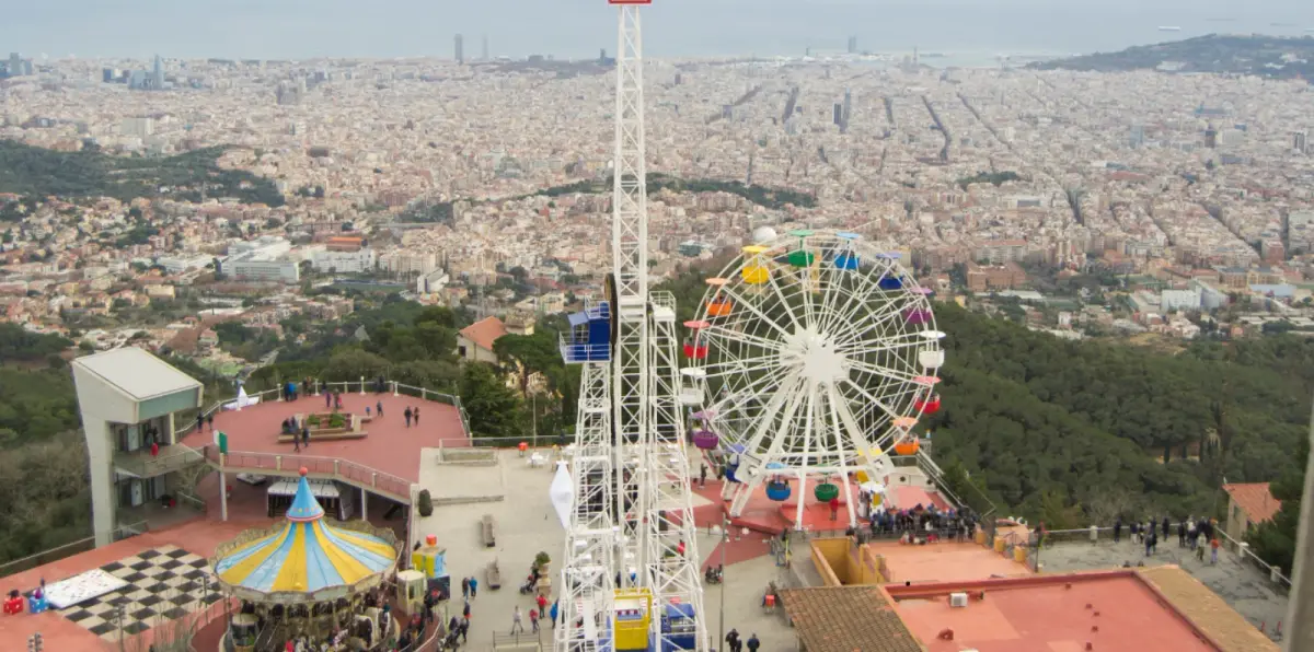 Parques de atracciones en Barcelona para niños por edad