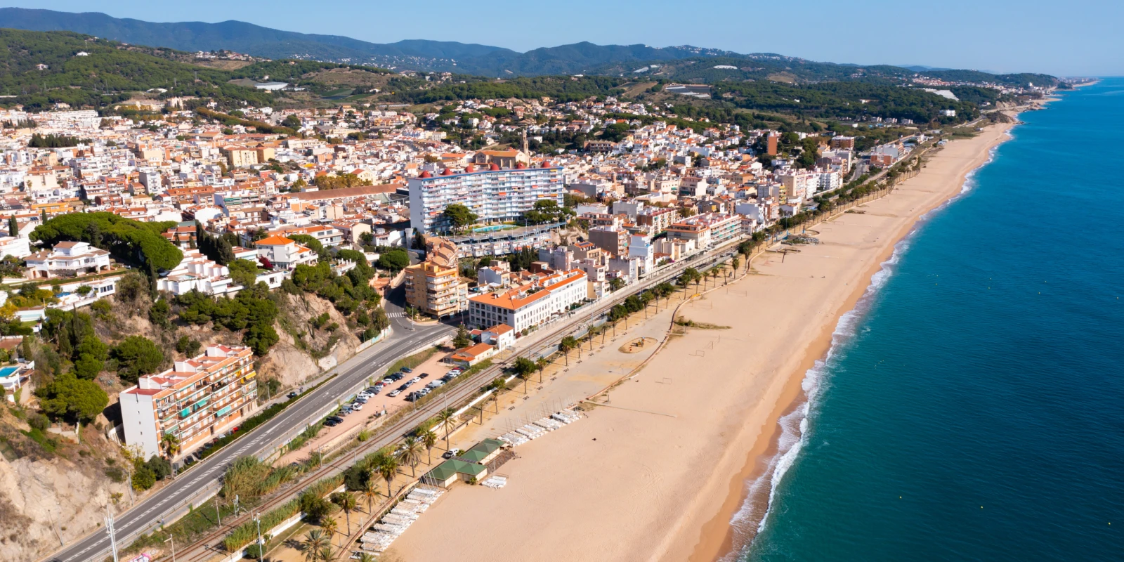 Casa Museu Lluís Domènech i Montaner en Canet de Mar con su fachada modernista