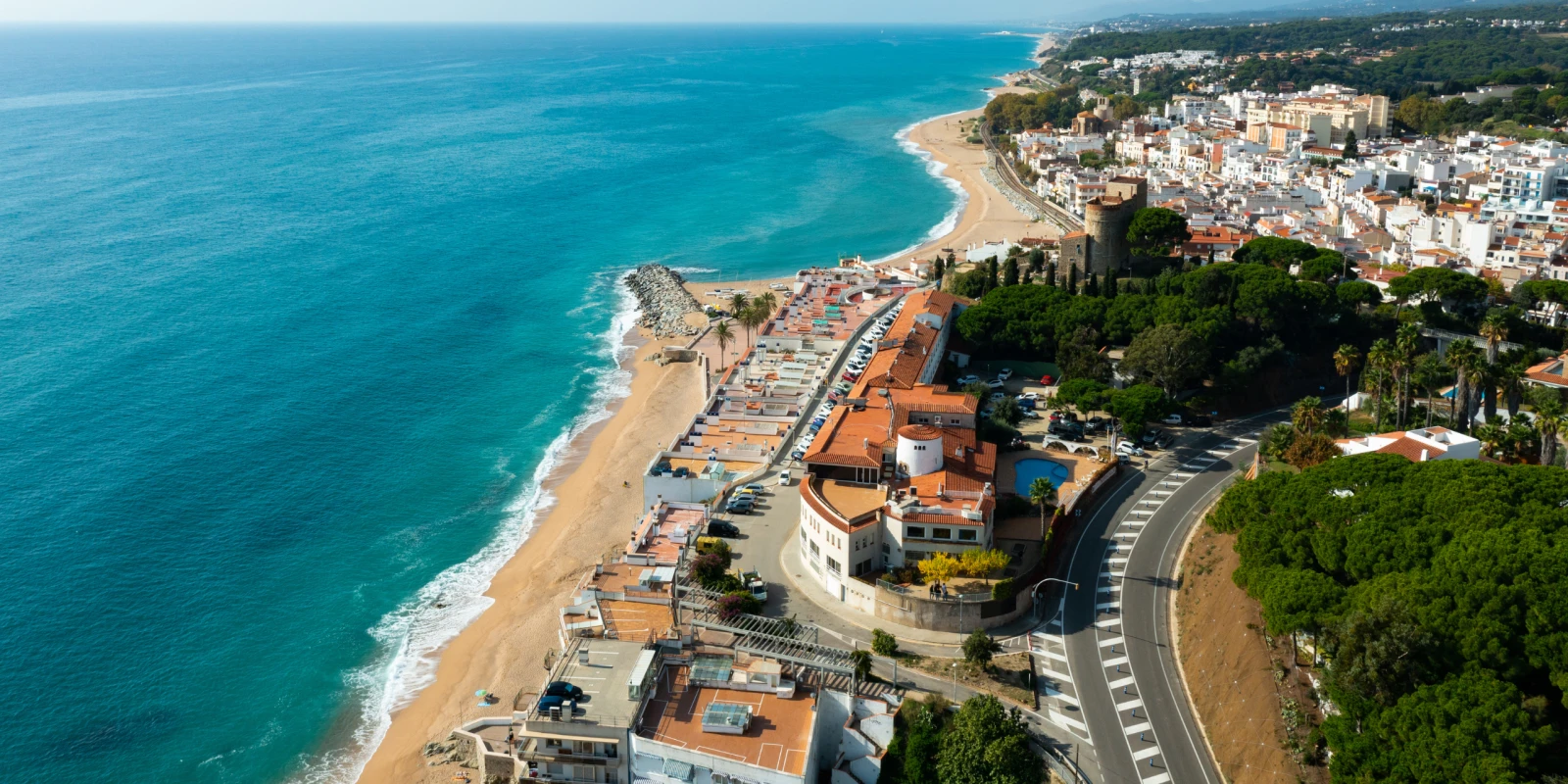 Qué ver en Sant Pol de Mar, el pueblo blanco del Maresme
