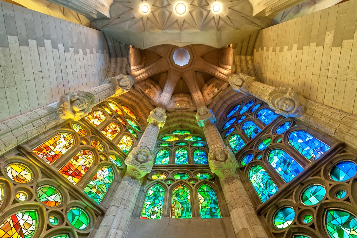 La Sagrada Família por dentro, arquitectura, símbolos y lo que nadie te cuenta