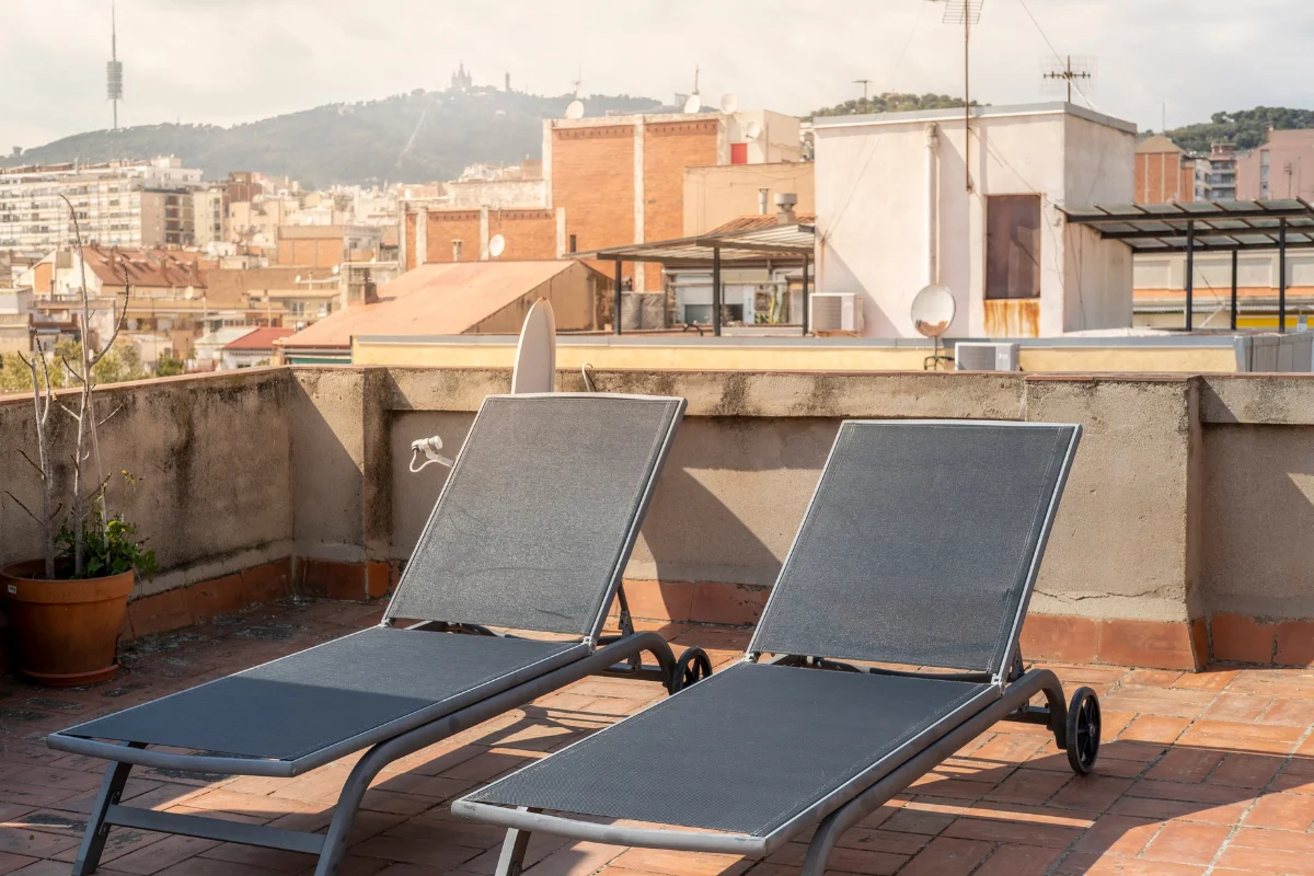 Terrazas secretas de Barcelona, patios escondidos, jardines con acceso y rooftops fuera del radar