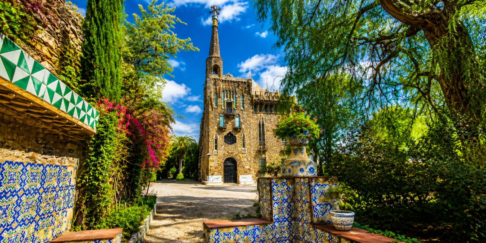 Torre Bellesguard, Gaudí's Castle That Closes at 3pm